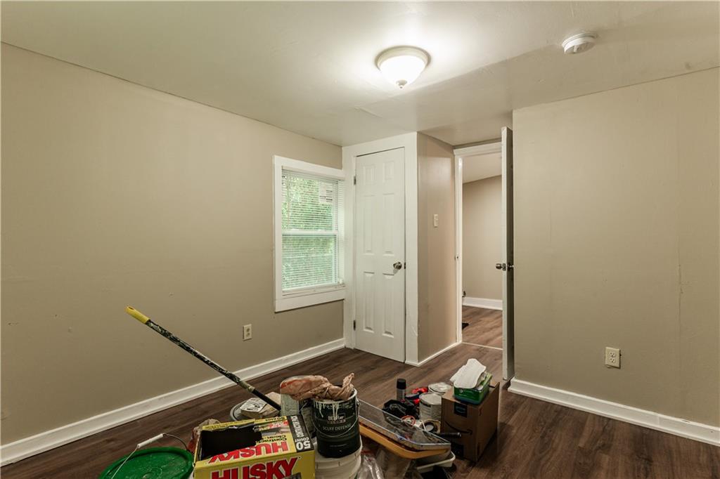 122 Haig Street W