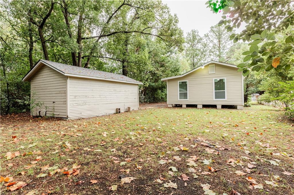 122 Haig Street W