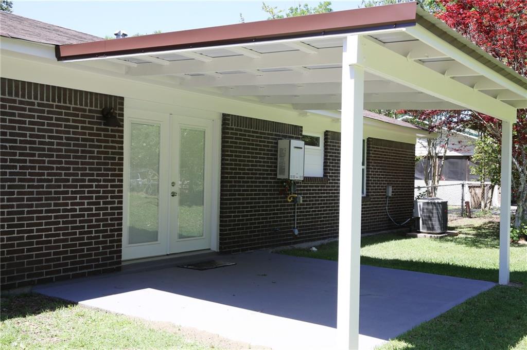 271 Lakeview Drive