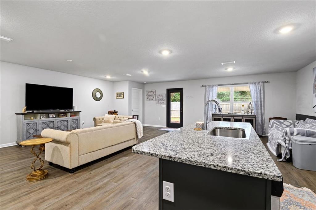 6110 Stream Bank Drive