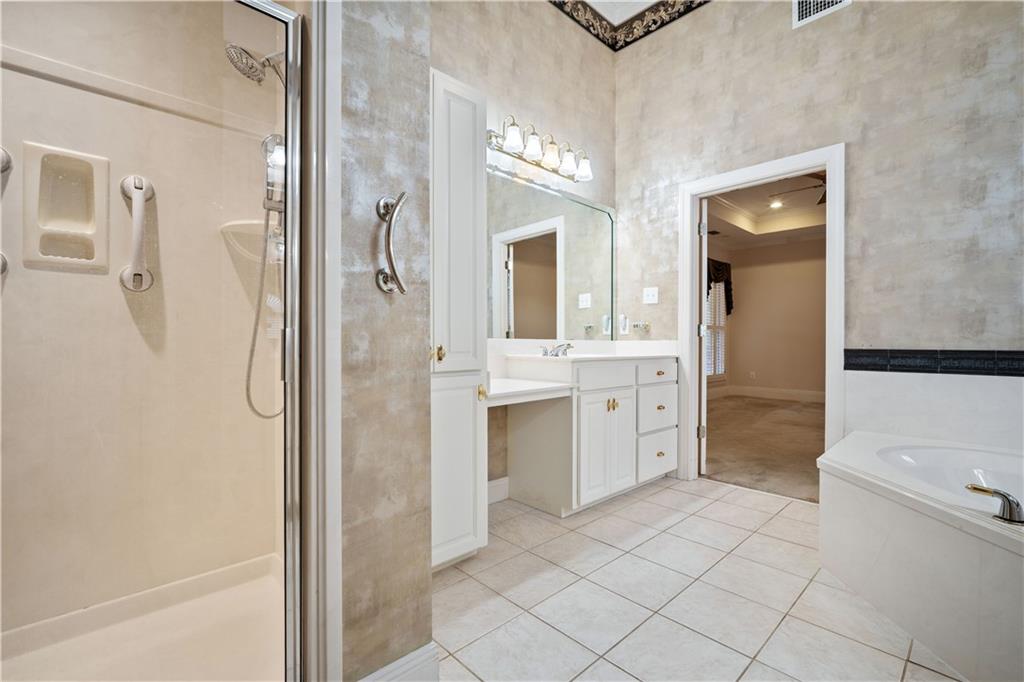 715 Natchez Trail Court