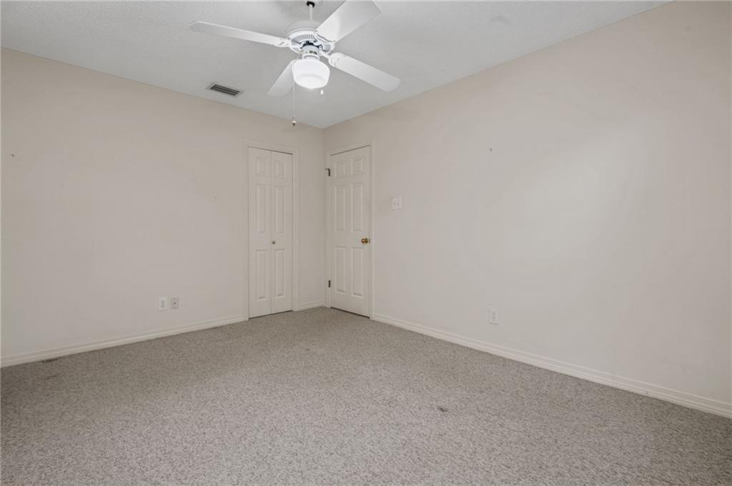 1340 Wellsley Court