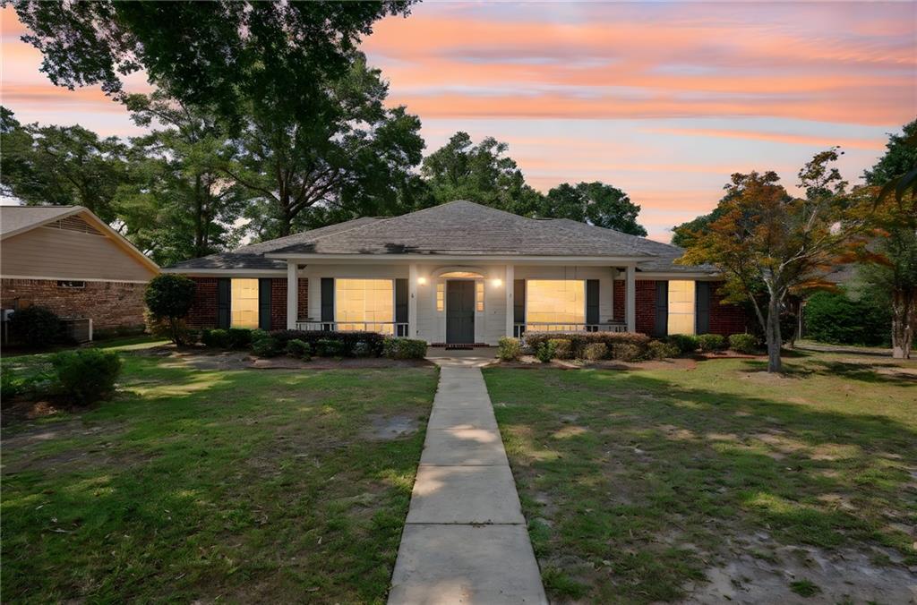 1340 Wellsley Court