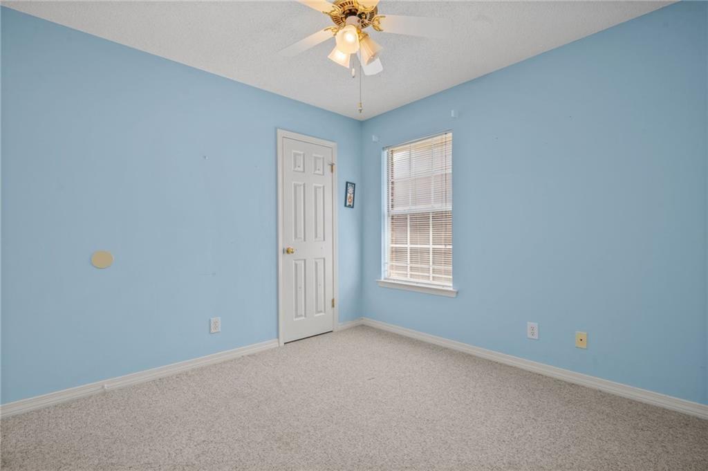 1340 Wellsley Court