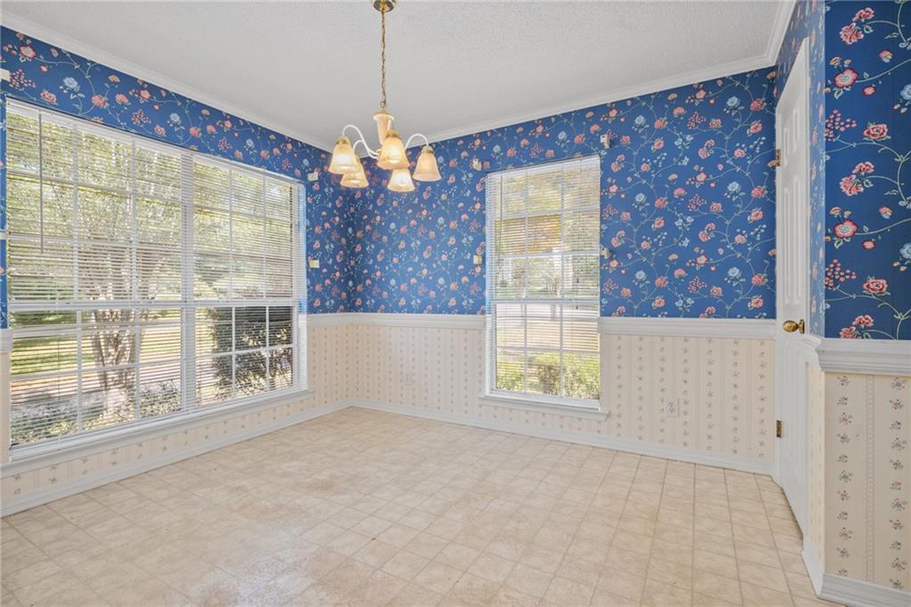 1340 Wellsley Court