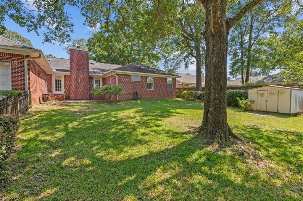 1340 Wellsley Court