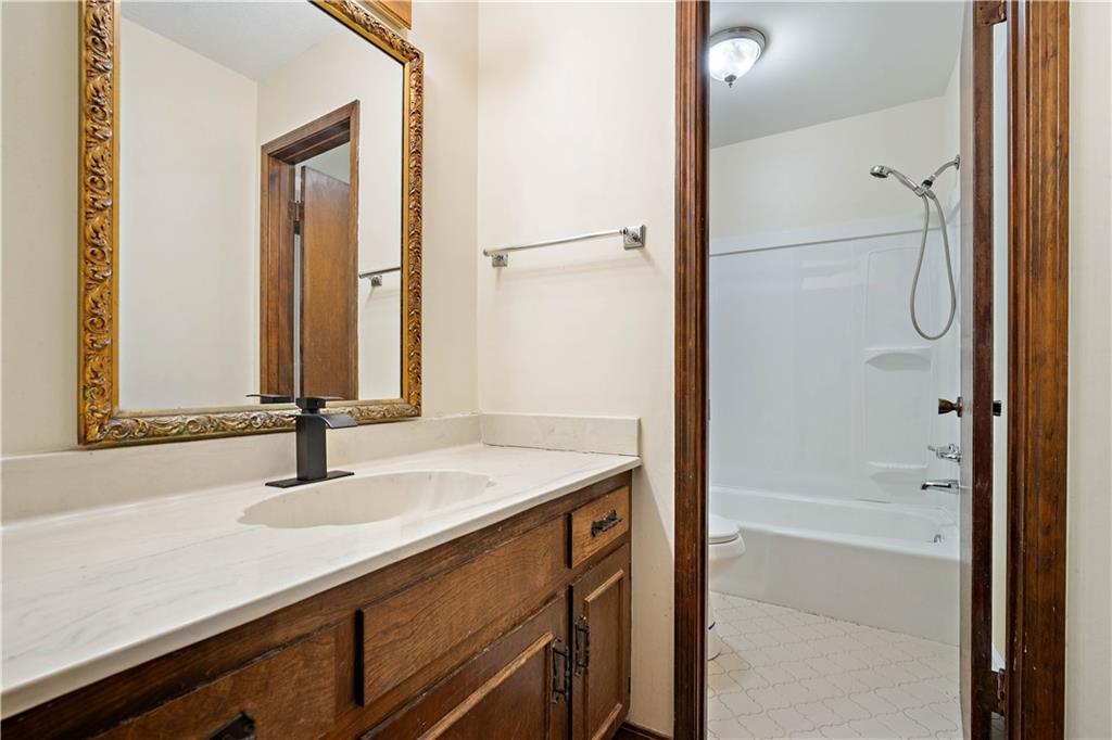 6609 Footmans Court