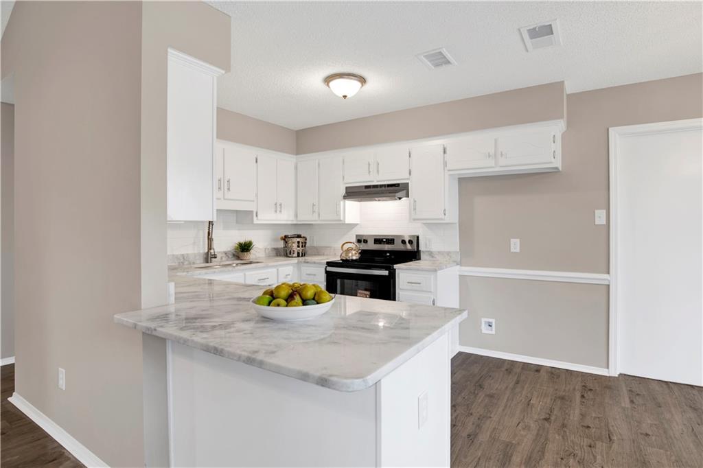 9395 Settlers Circle