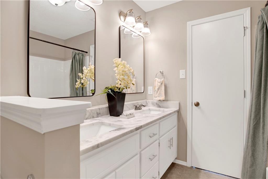 9395 Settlers Circle