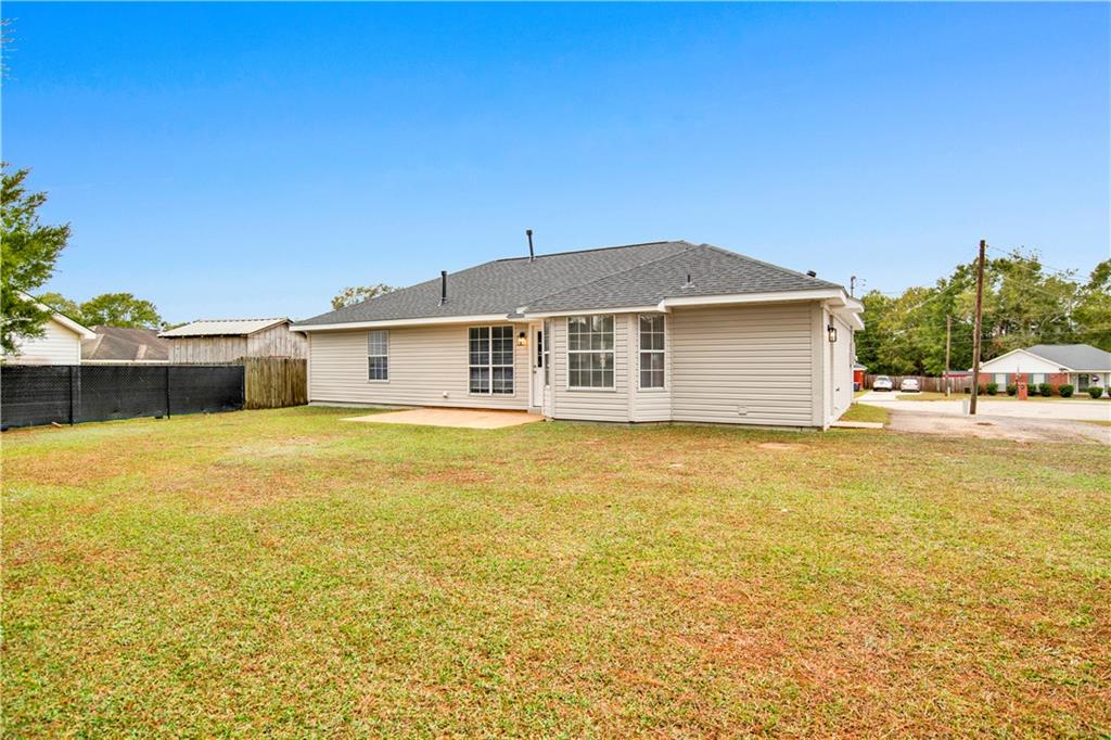 9395 Settlers Circle