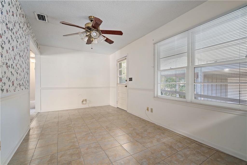 407 Ridgecrest Court
