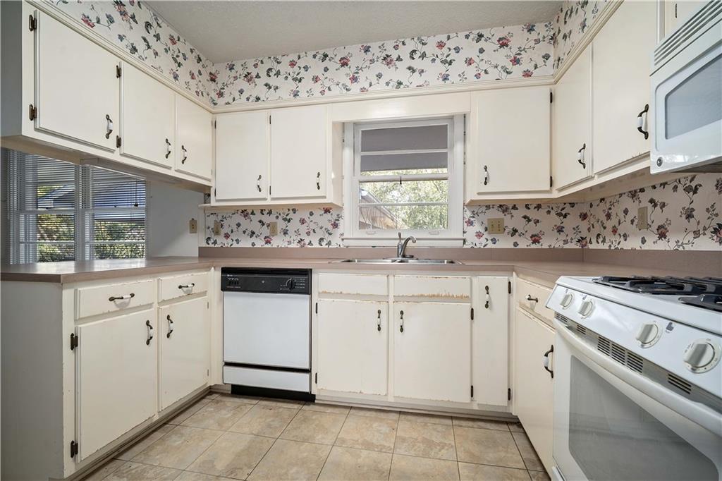 407 Ridgecrest Court