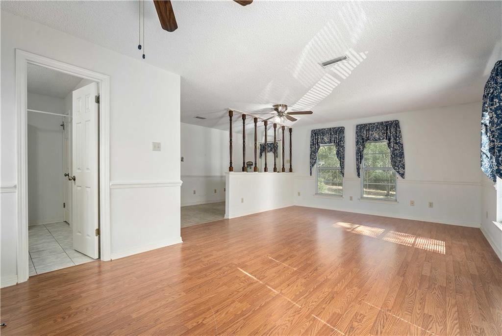407 Ridgecrest Court