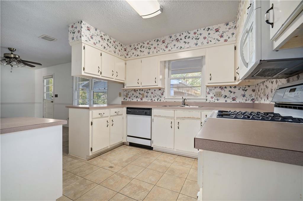 407 Ridgecrest Court