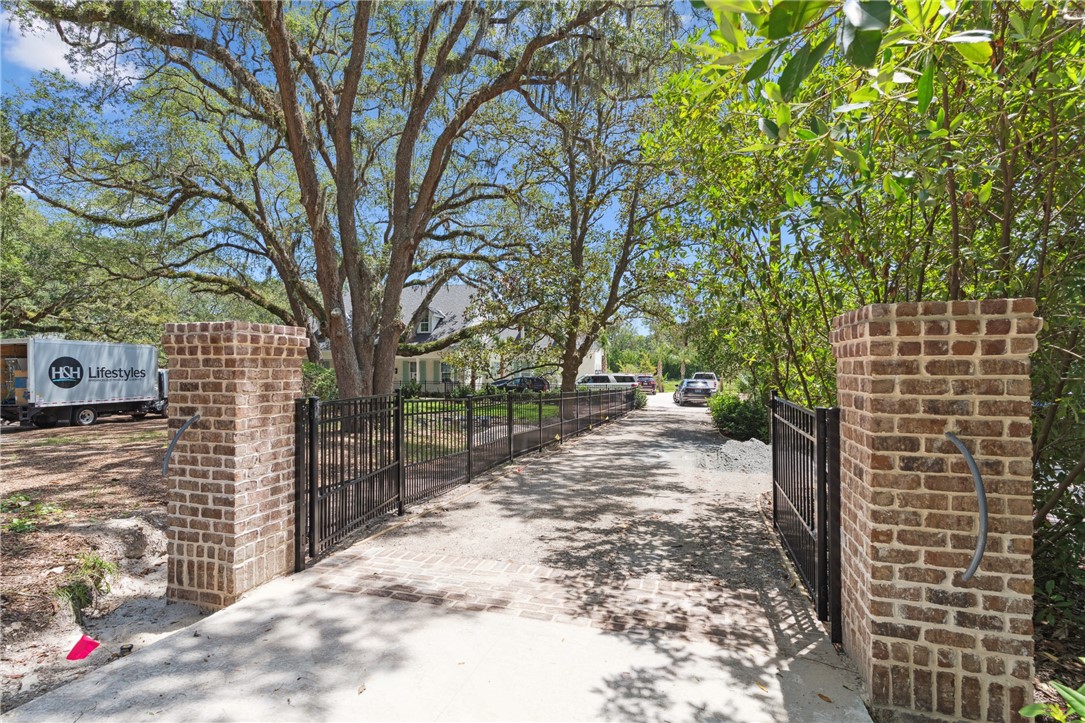 2404 Frederica Road