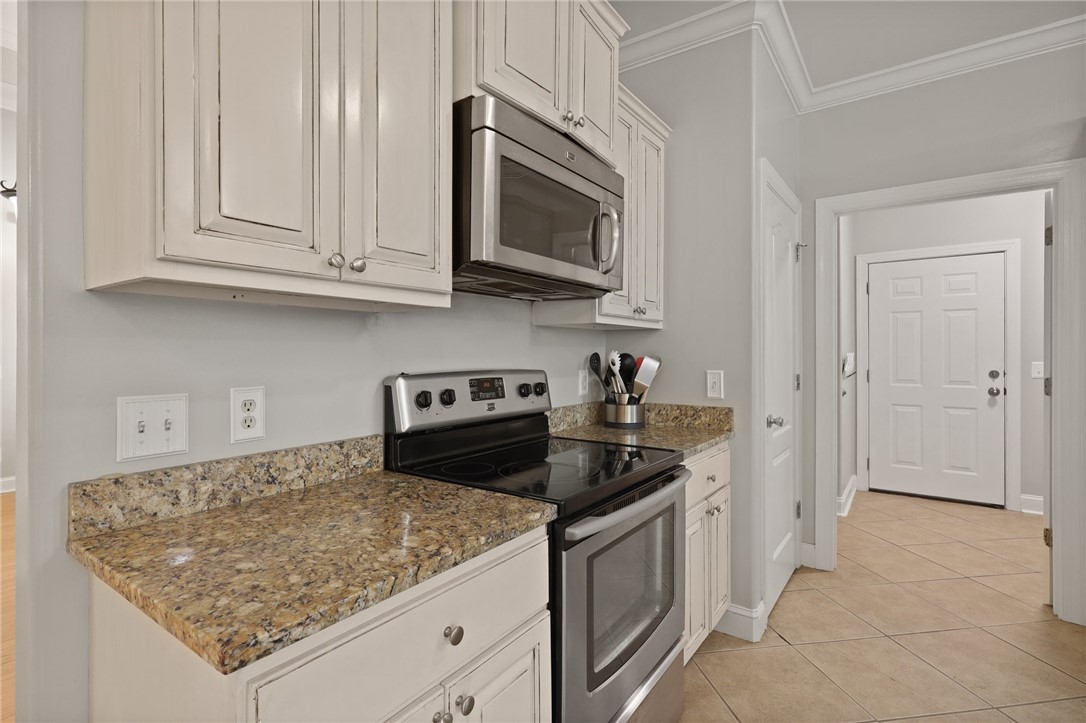 120 Simonton Way