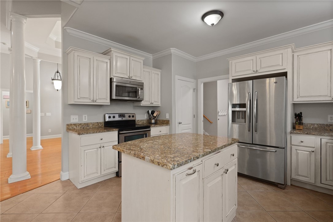 120 Simonton Way