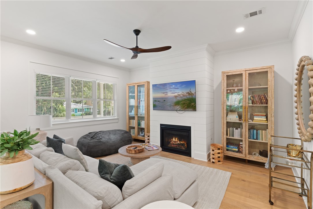 1153 Ocean Blvd