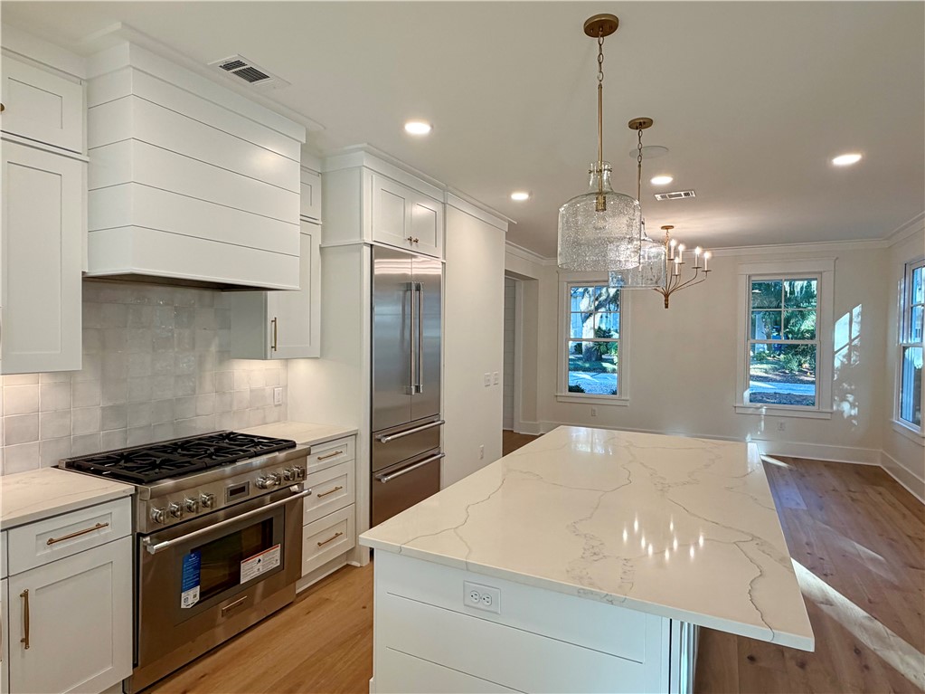 1035 Village Oaks Lane