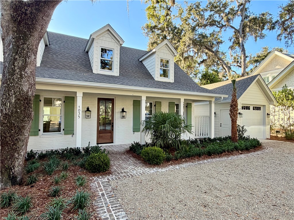 1035 Village Oaks Lane