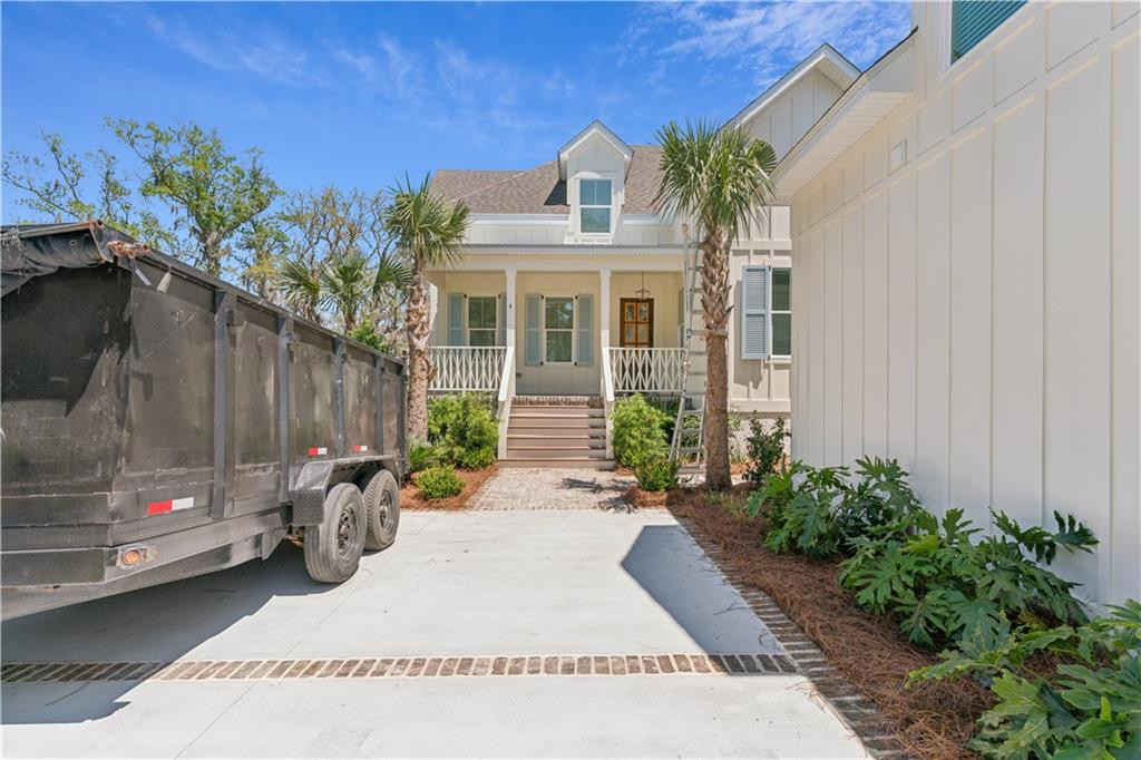 4 Isadora Lane