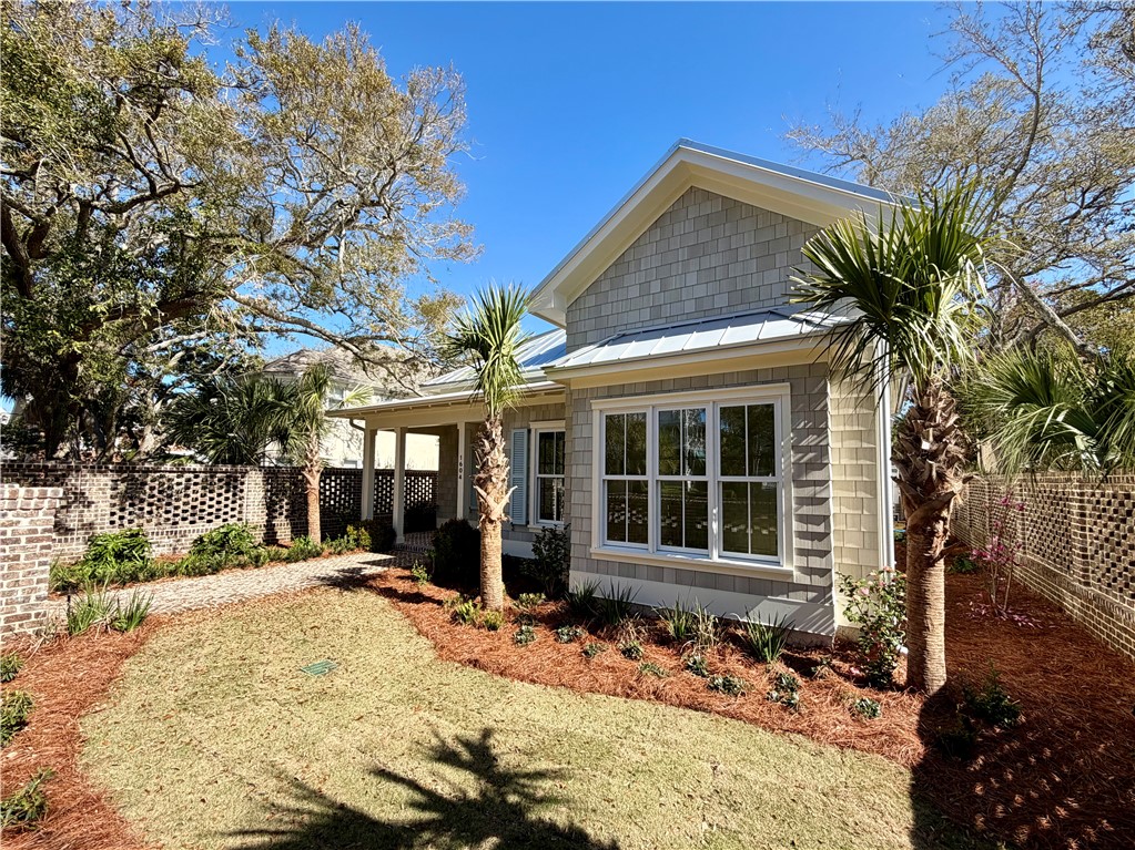 1604 Bruce Drive