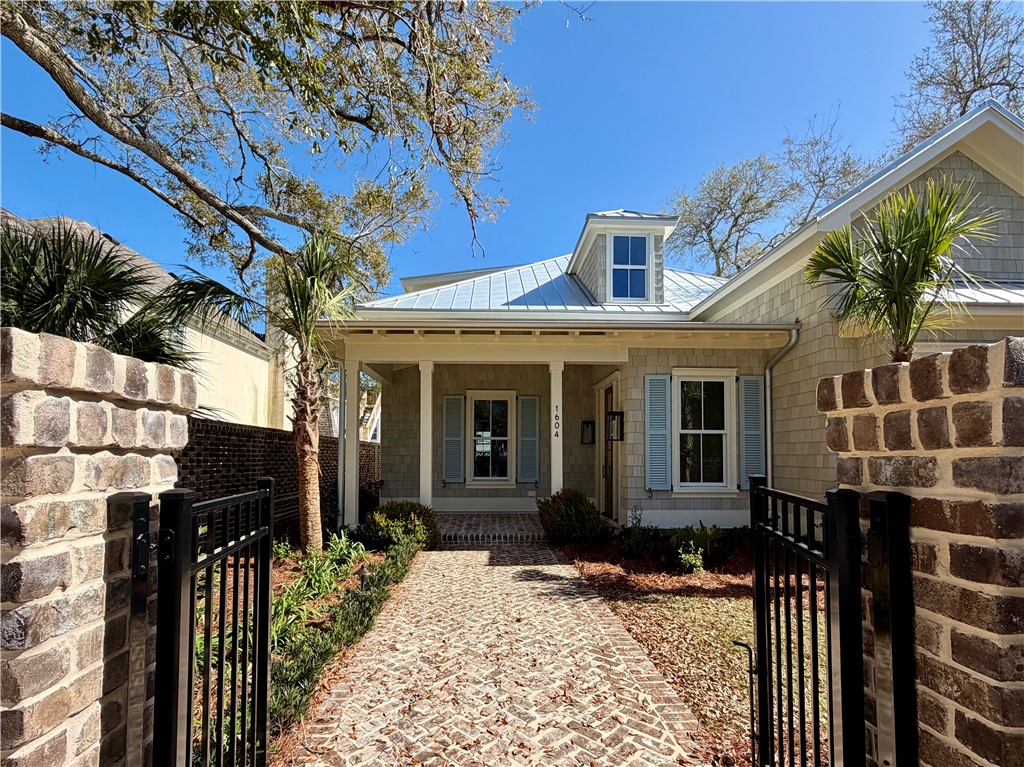 1604 Bruce Drive