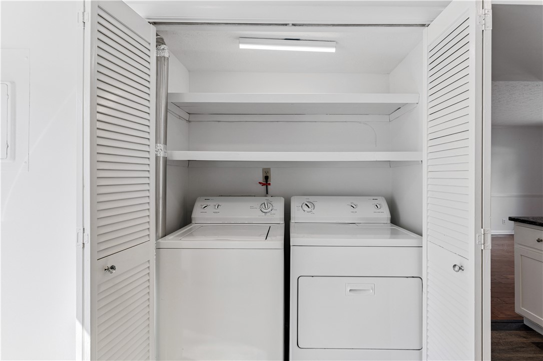 801 Mallery Street E