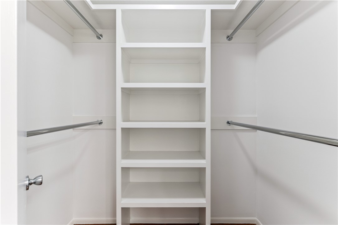 801 Mallery Street E