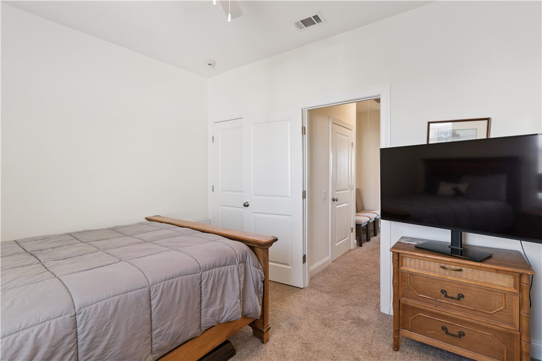 20 Hidden Harbor Road 21