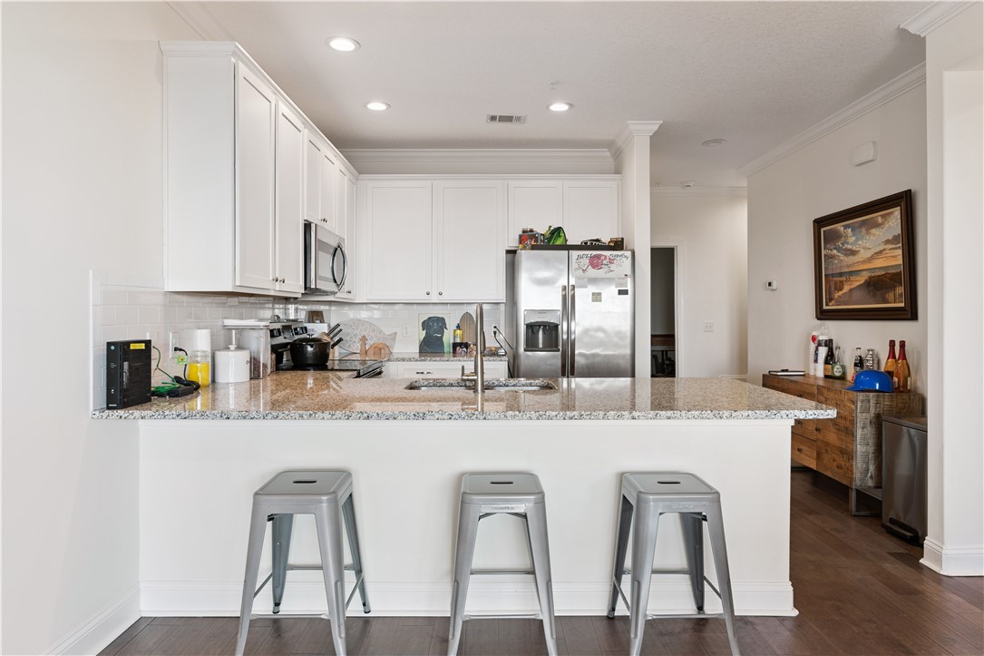 20 Hidden Harbor Road 21