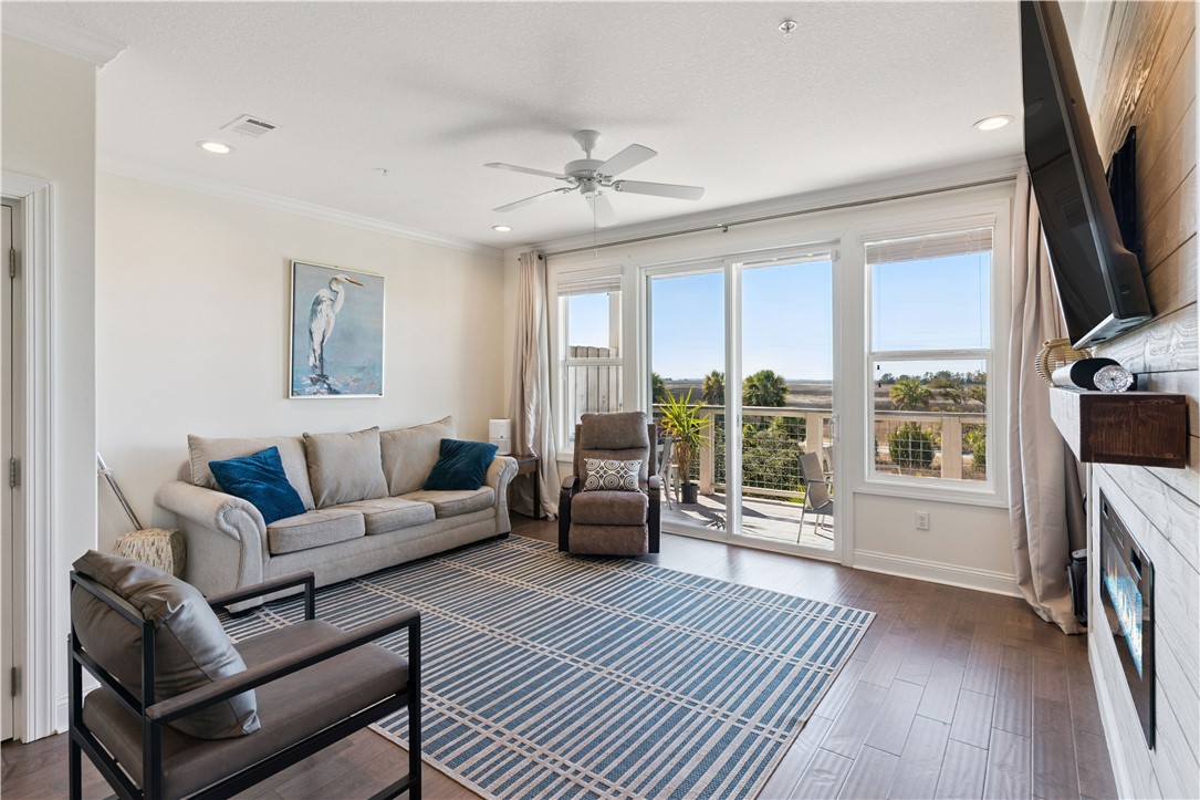 20 Hidden Harbor Road 21