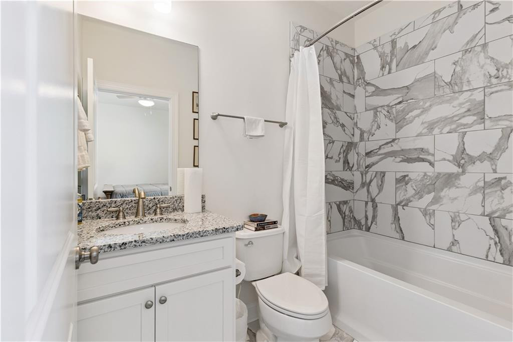 20 Hidden Harbor Road 21