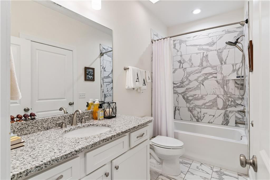 20 Hidden Harbor Road 21