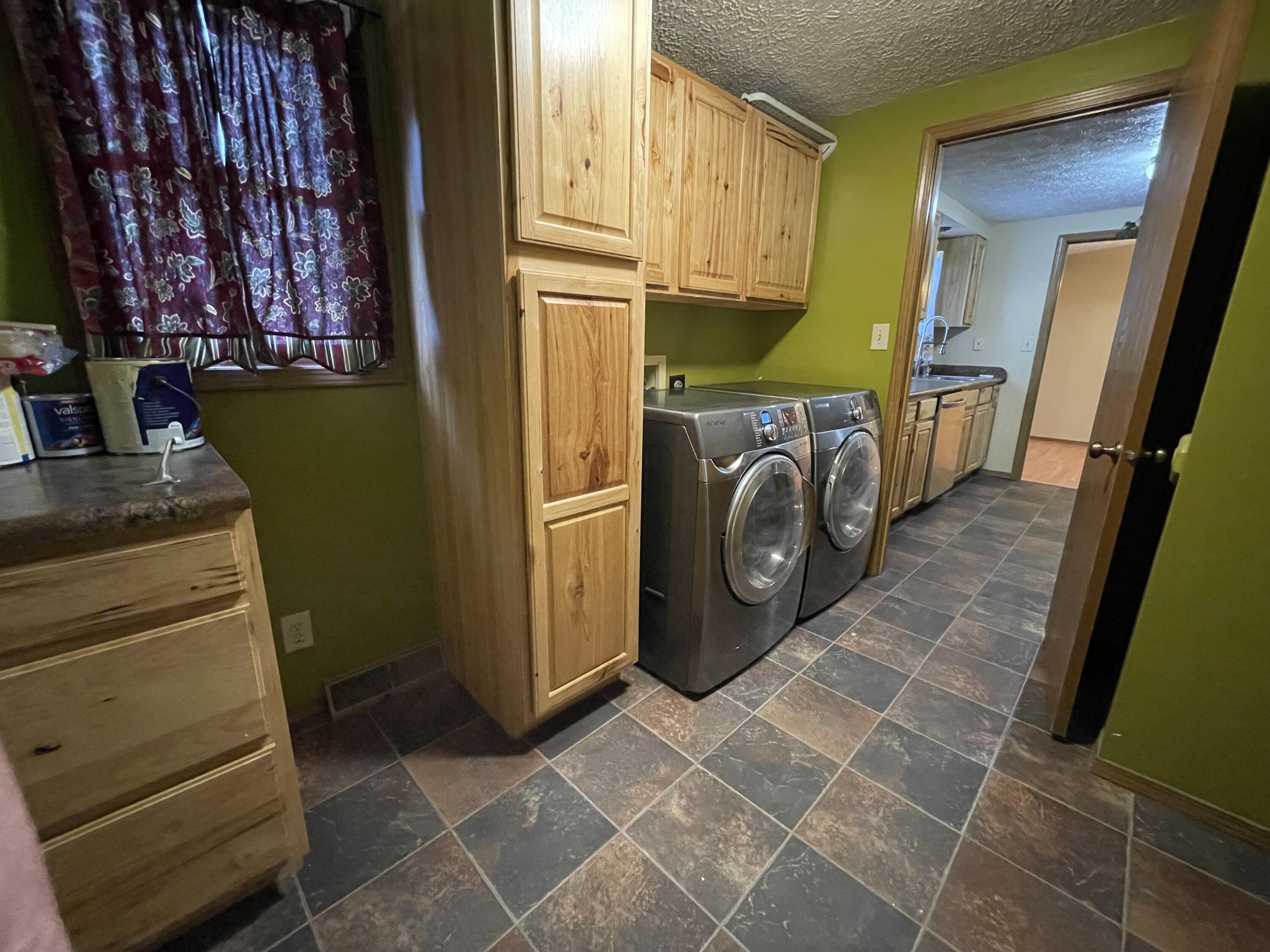 405 E Elm Street
