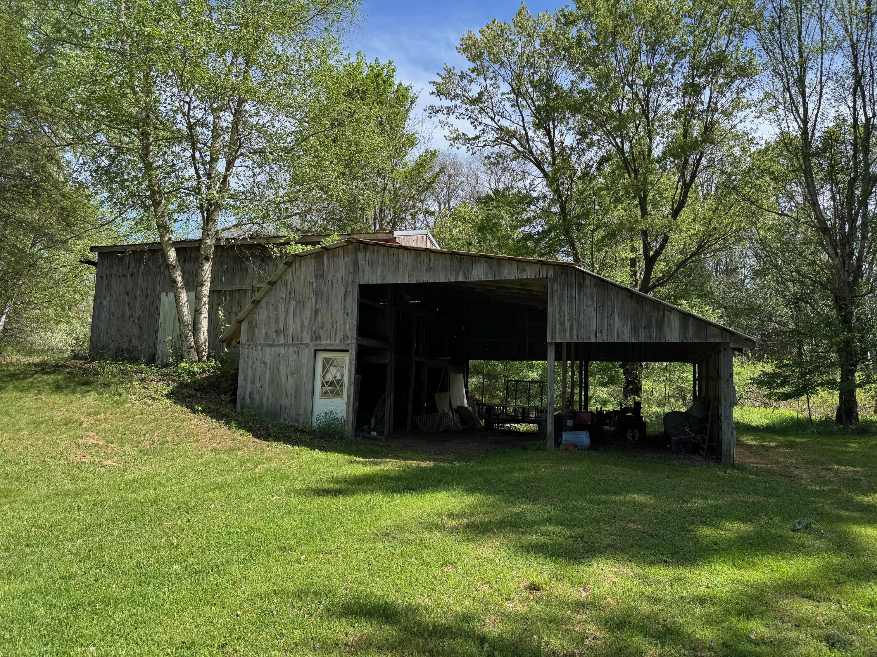 9398 3 Mile Road