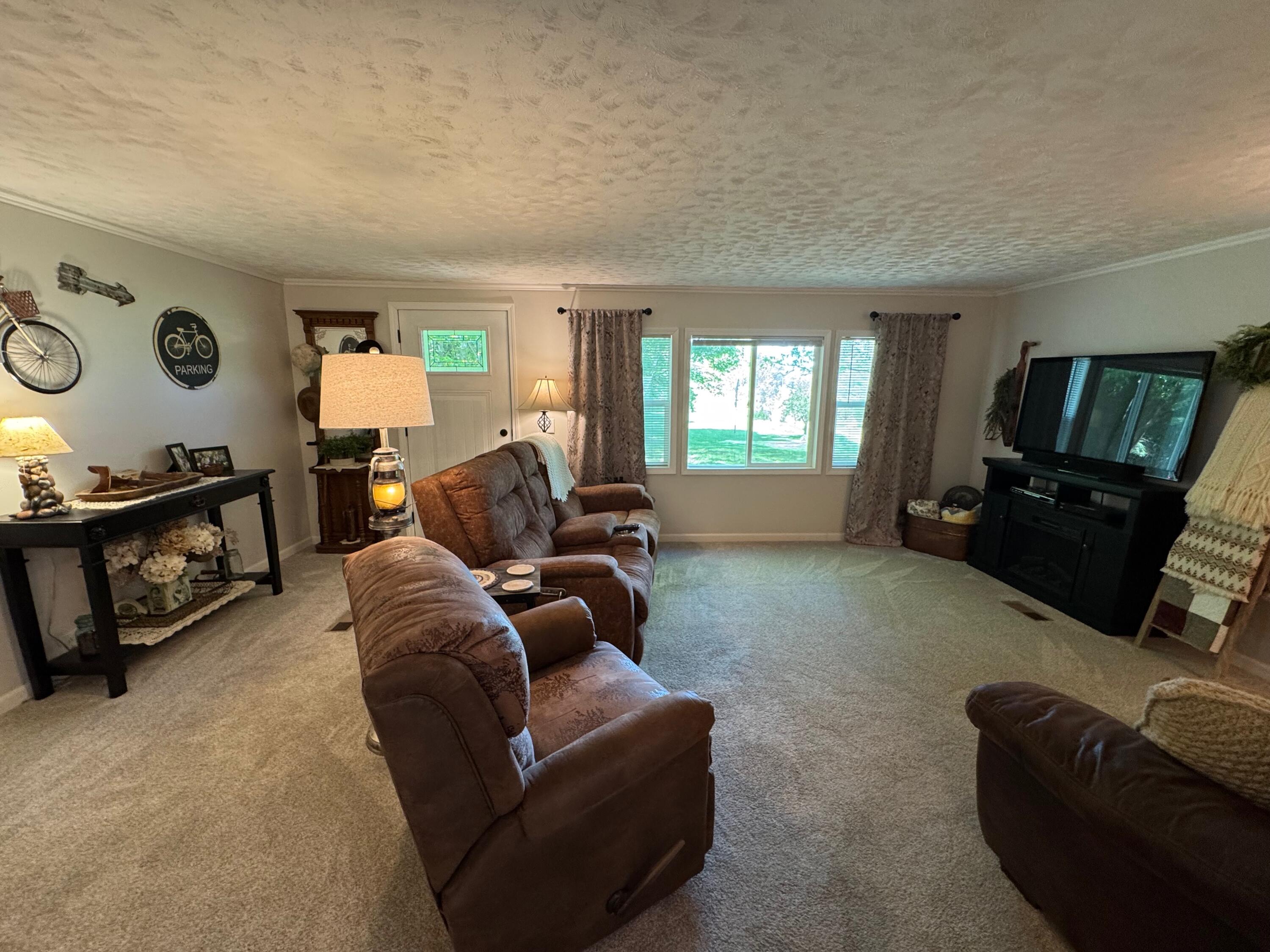 9398 3 Mile Road