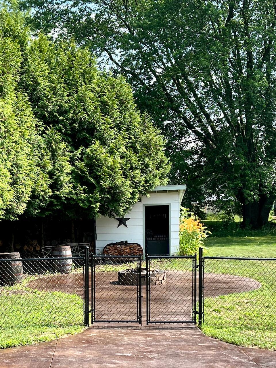 7220 W 64th Street