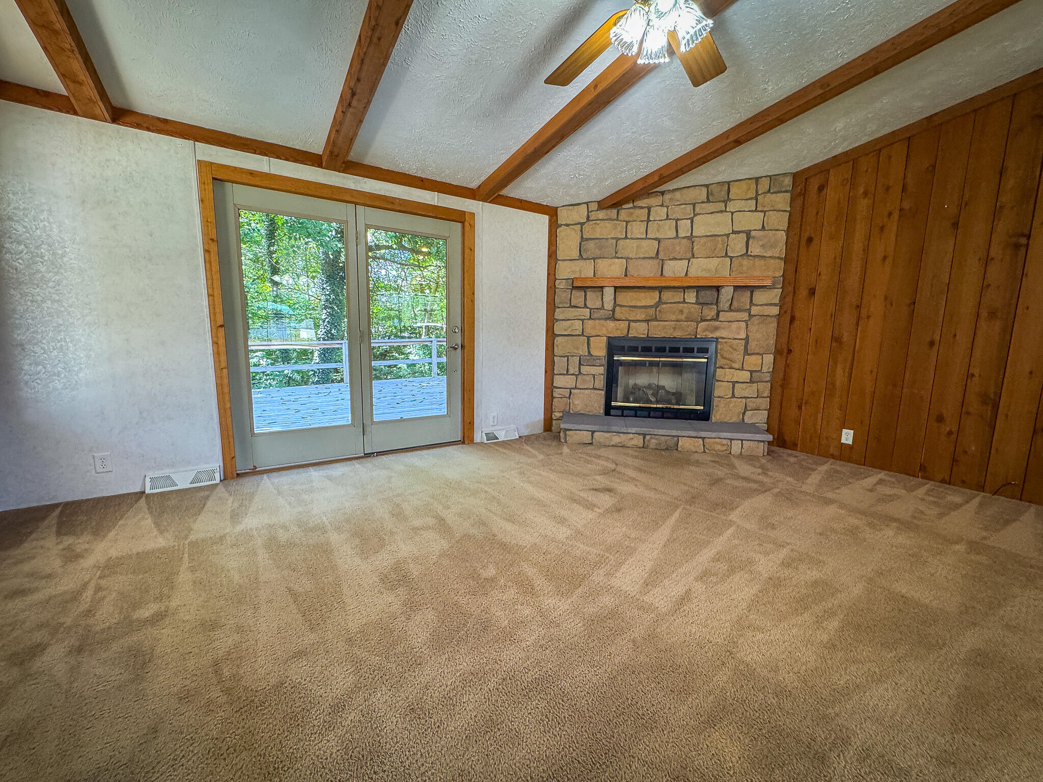 4483 Meadowbrook Lane