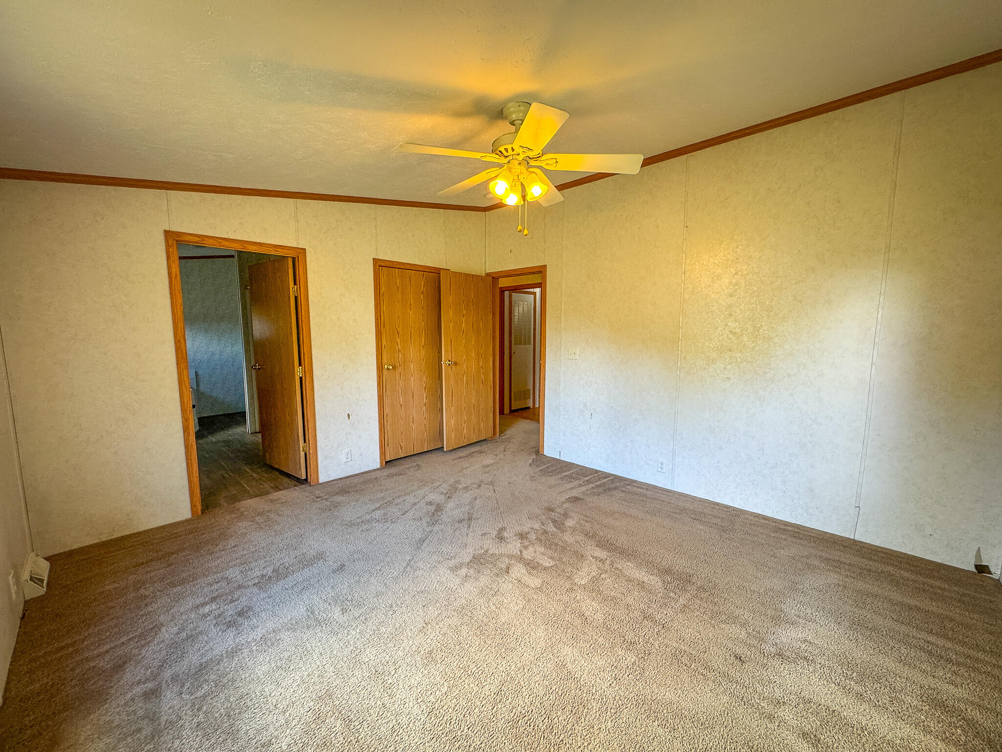 4483 Meadowbrook Lane