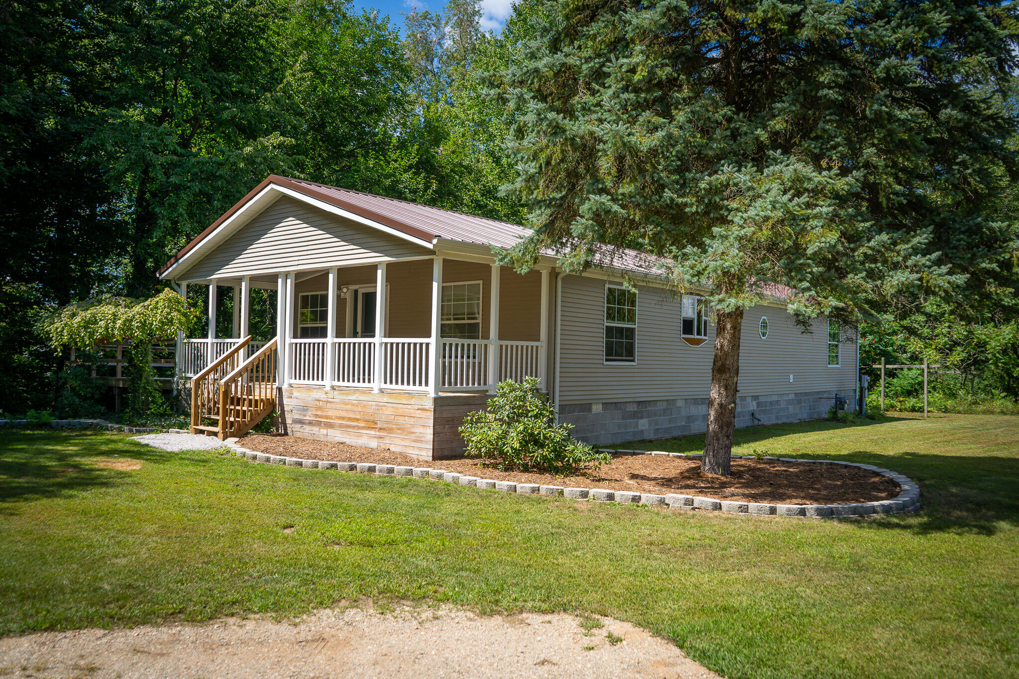 4483 Meadowbrook Lane
