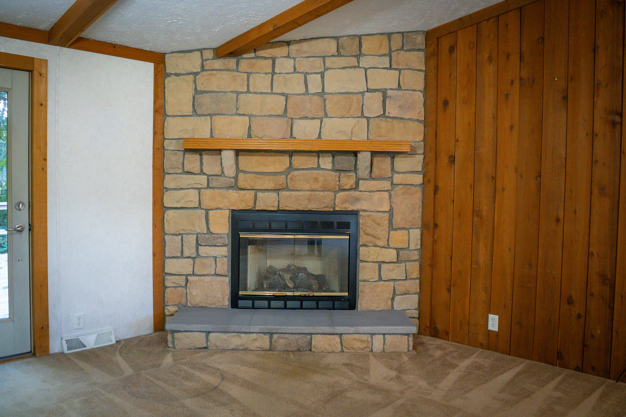 4483 Meadowbrook Lane