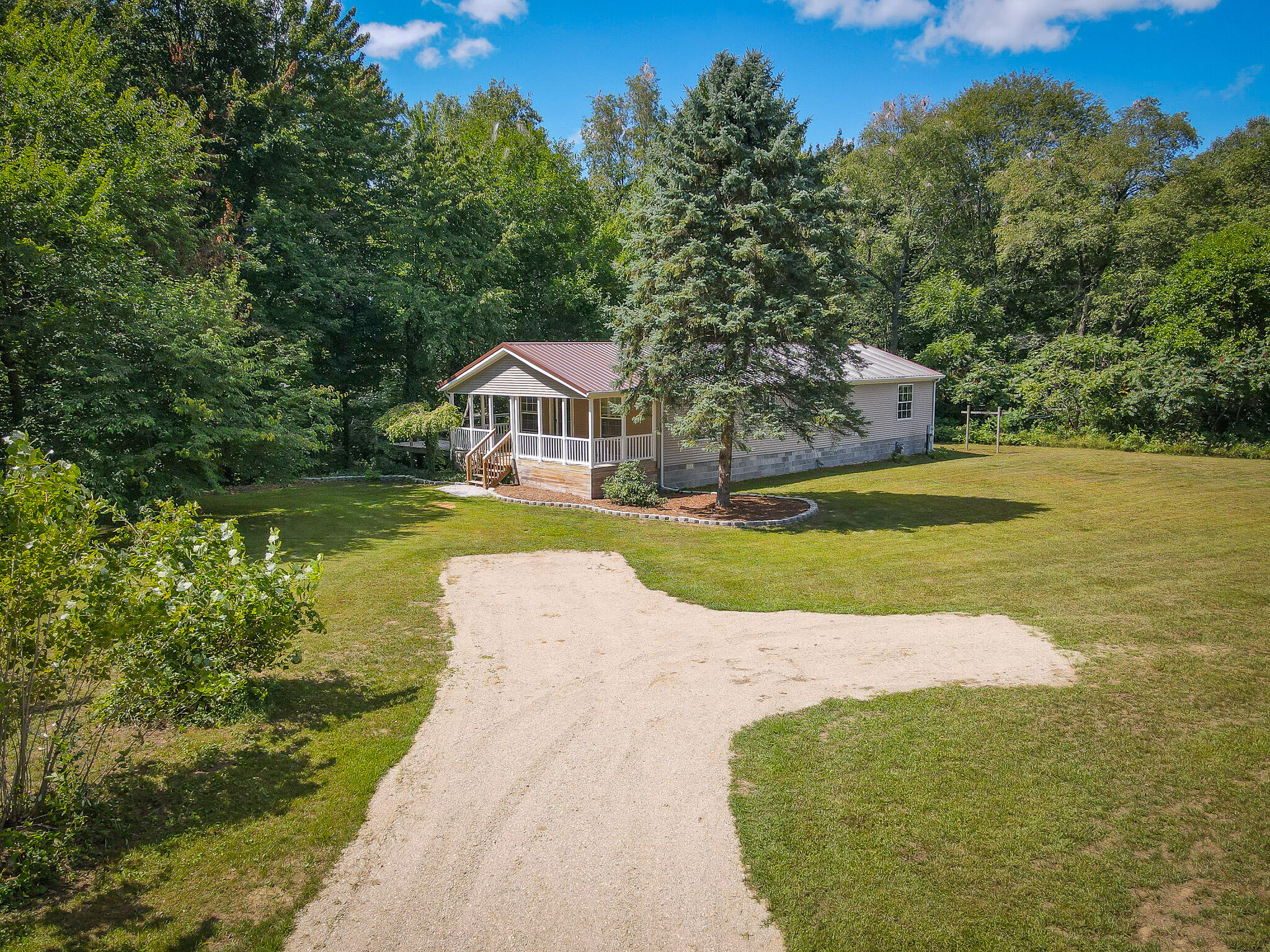 4483 Meadowbrook Lane