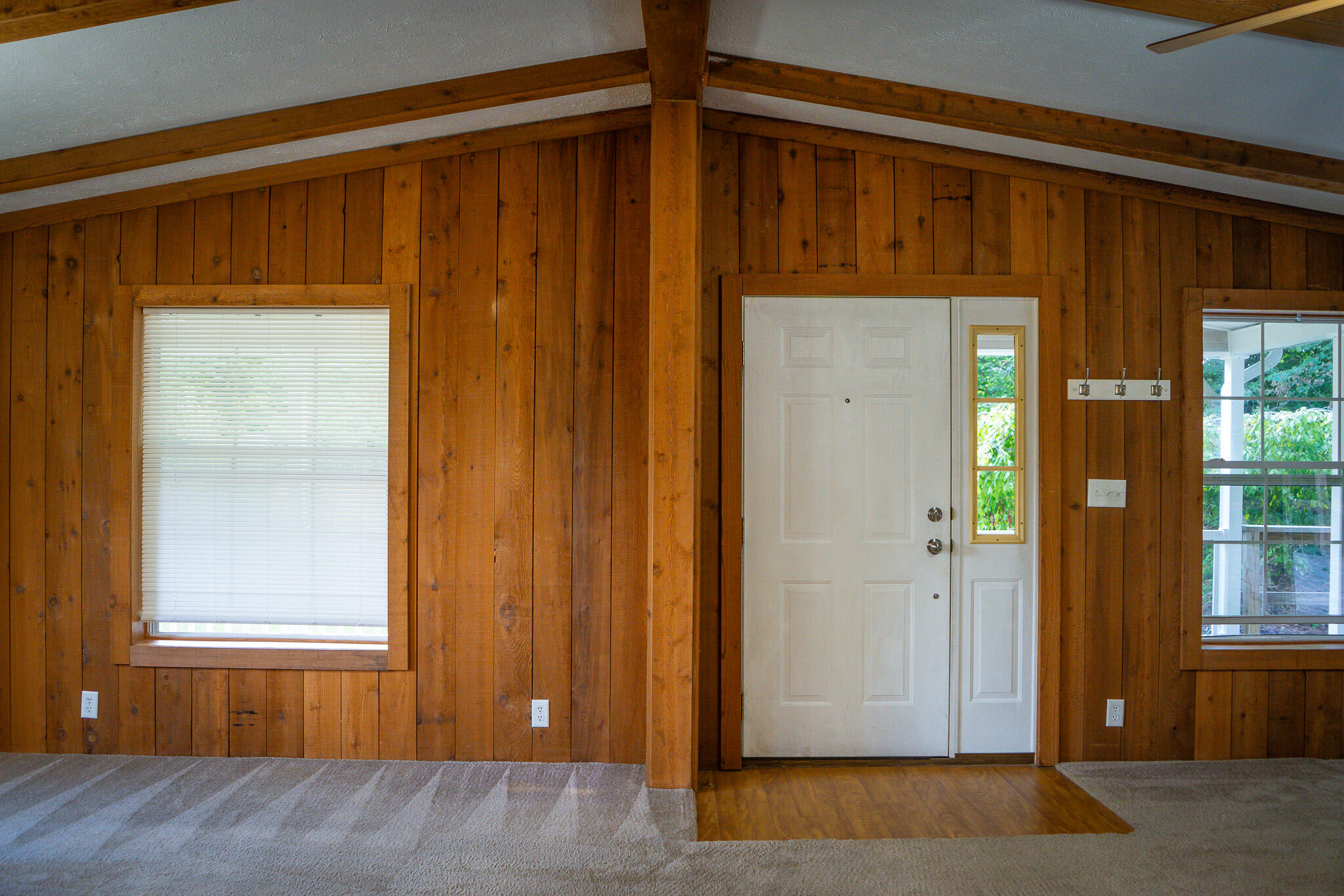 4483 Meadowbrook Lane