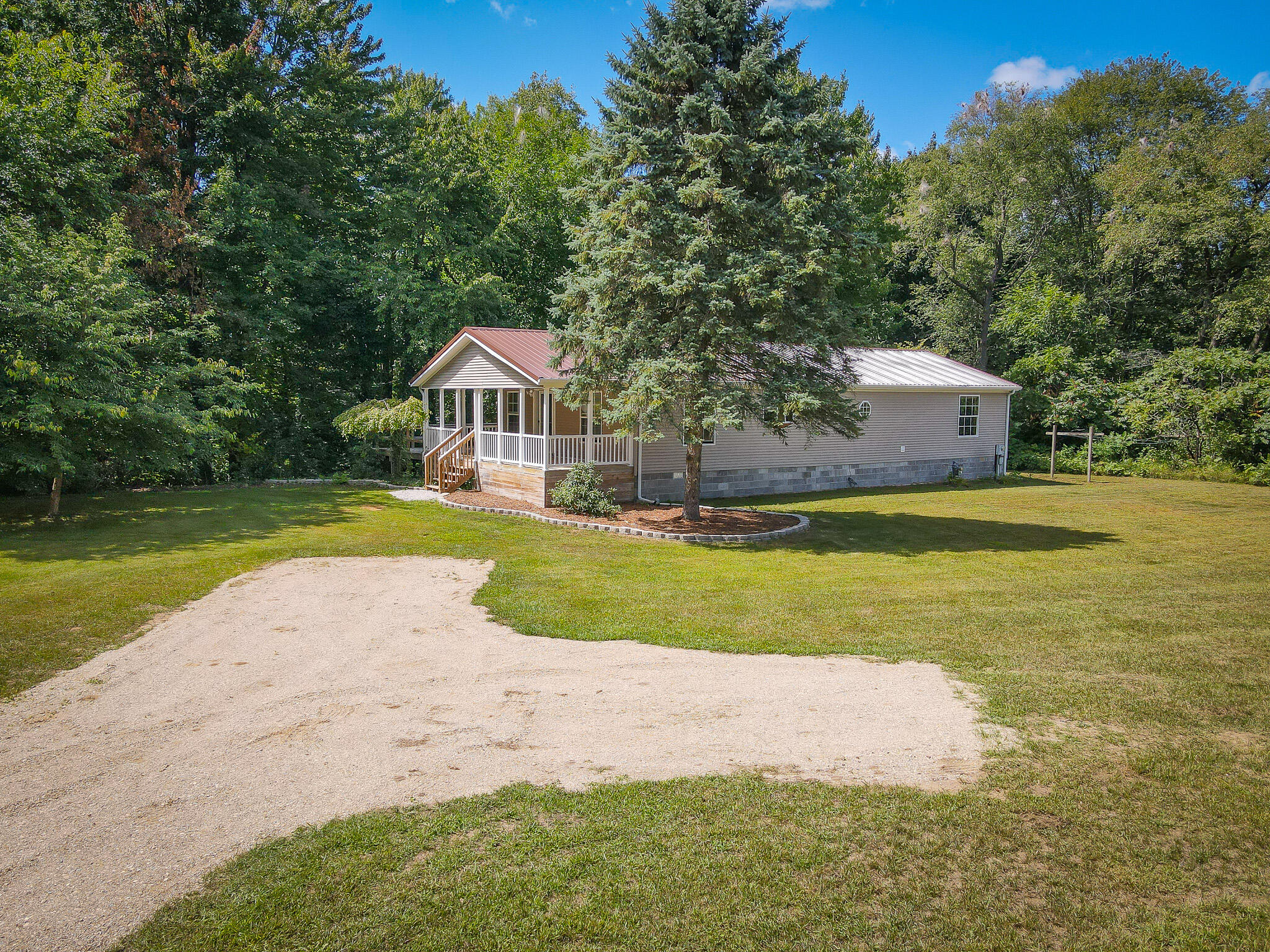 4483 Meadowbrook Lane