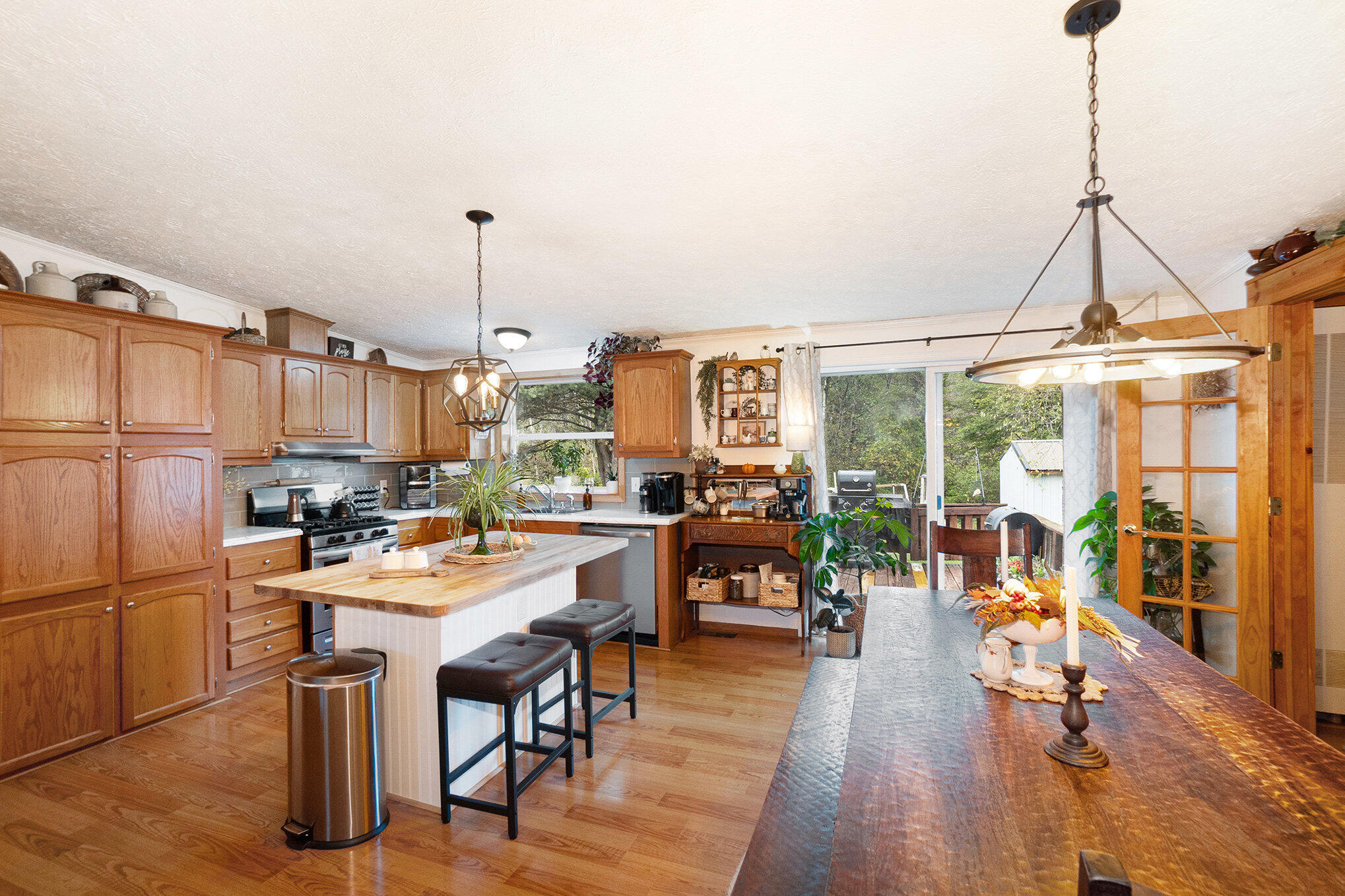 5735 W 100th Street