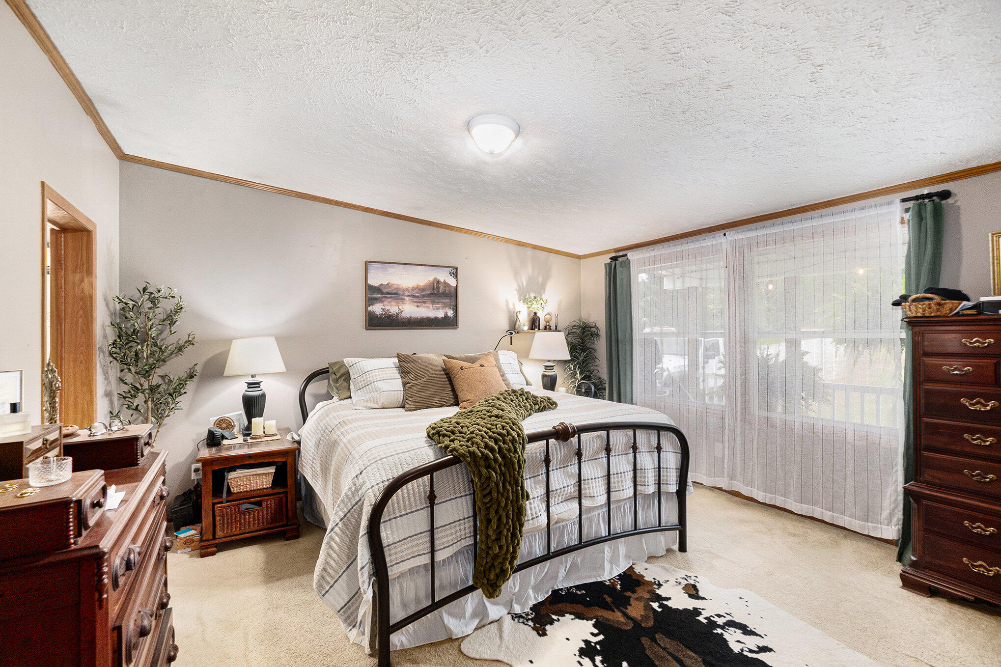 5735 W 100th Street