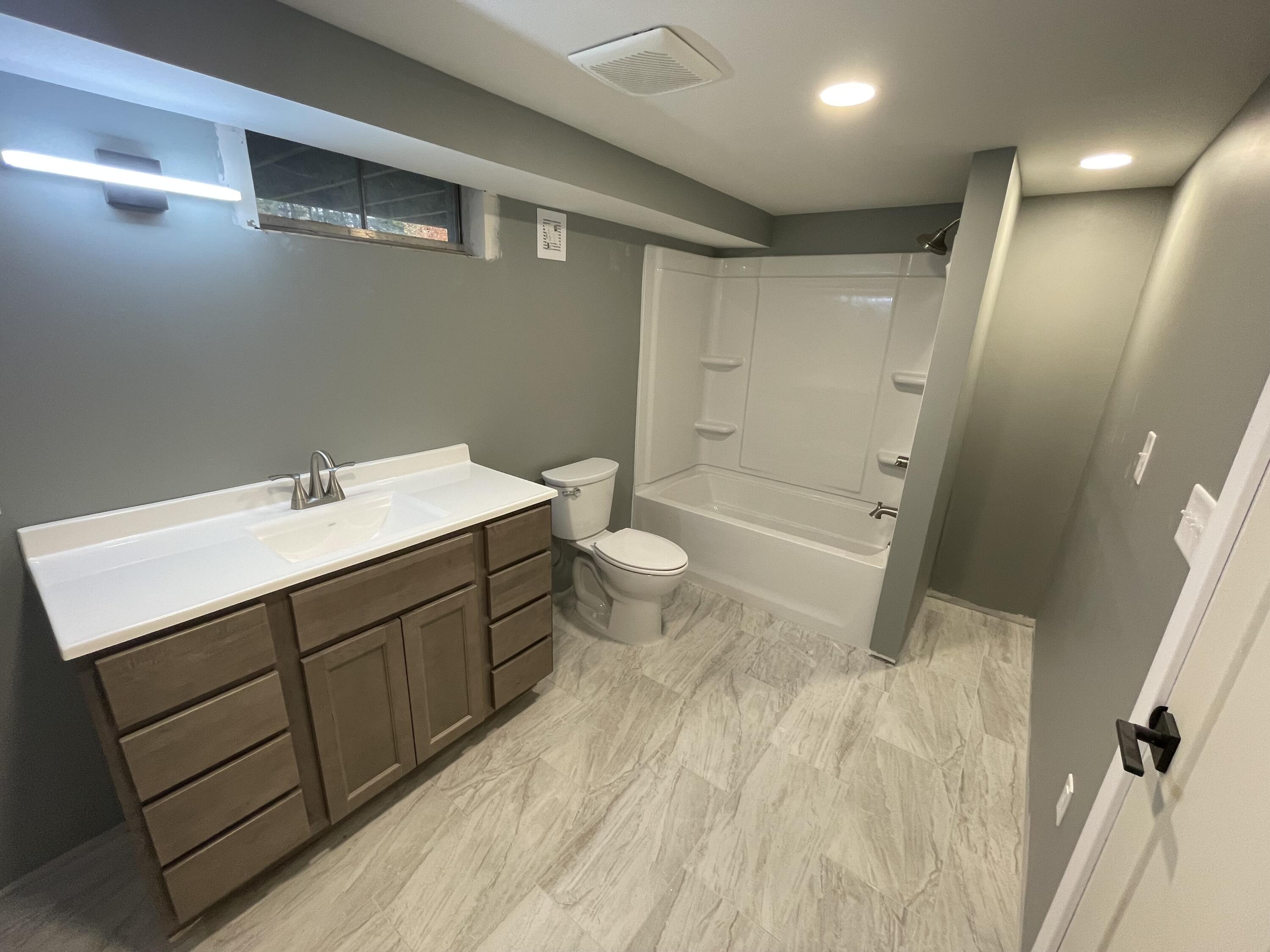 7360 W Orchard Circle