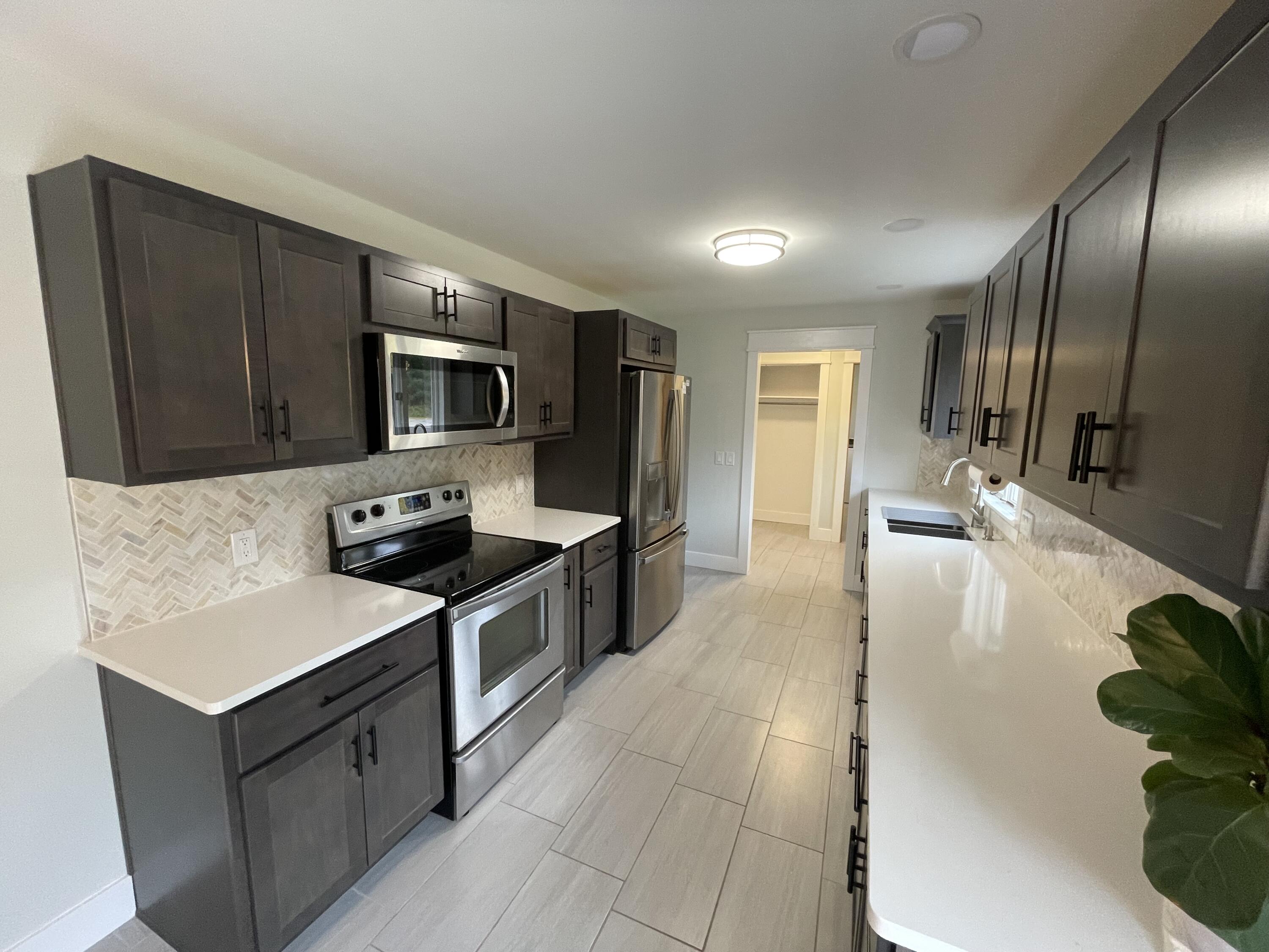 7360 W Orchard Circle