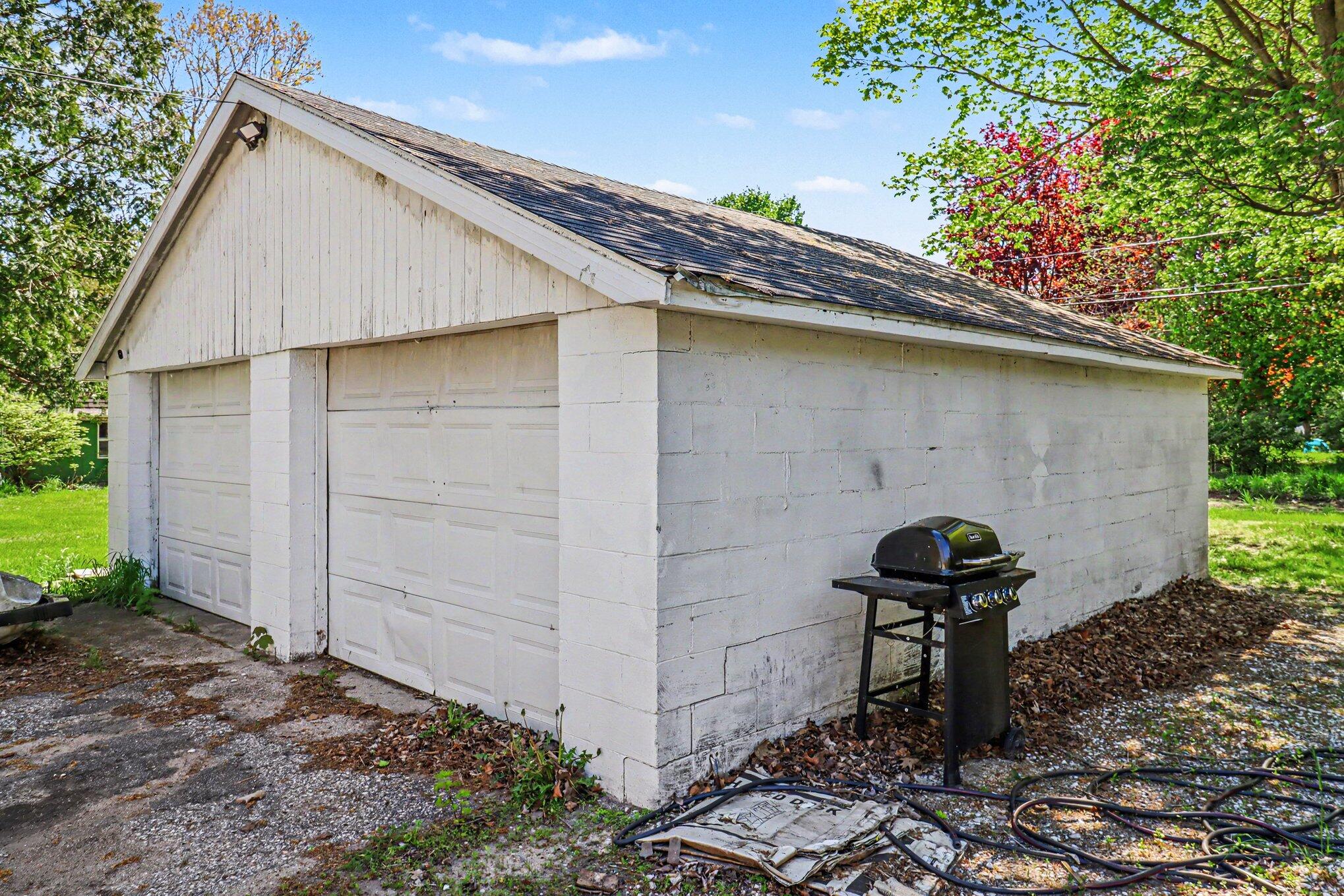 165 S Elm Street